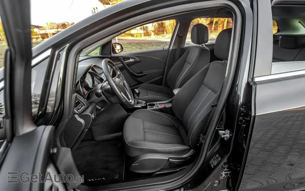 OPEL Astra 1.4 Turbo Edition Sport