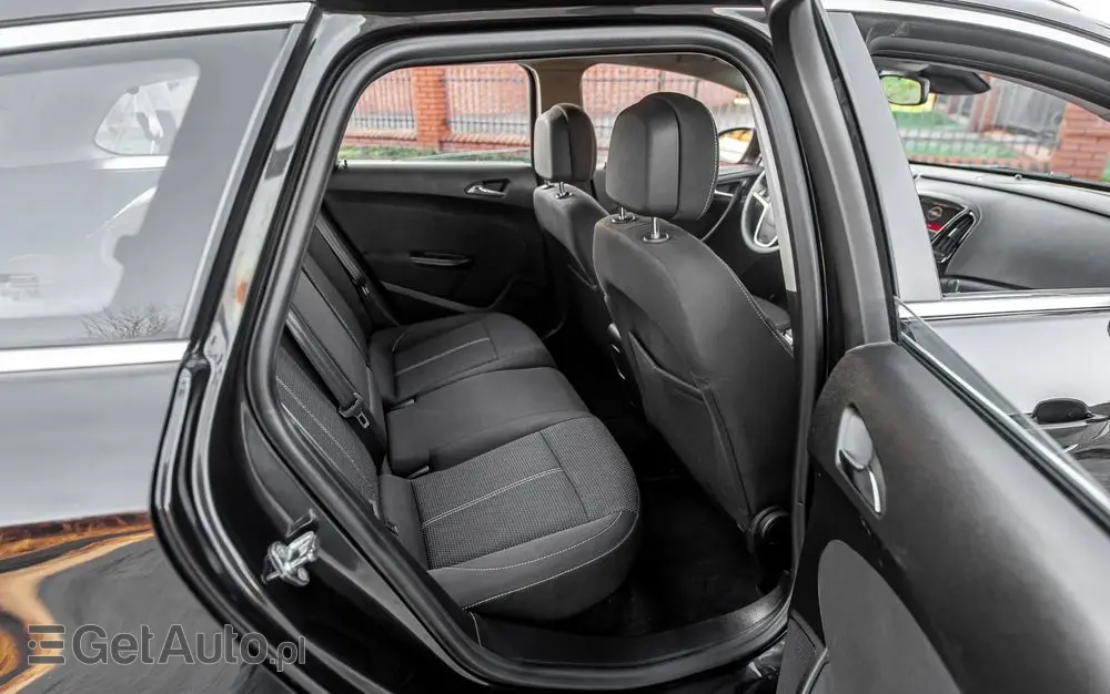 OPEL Astra 1.4 Turbo Edition Sport