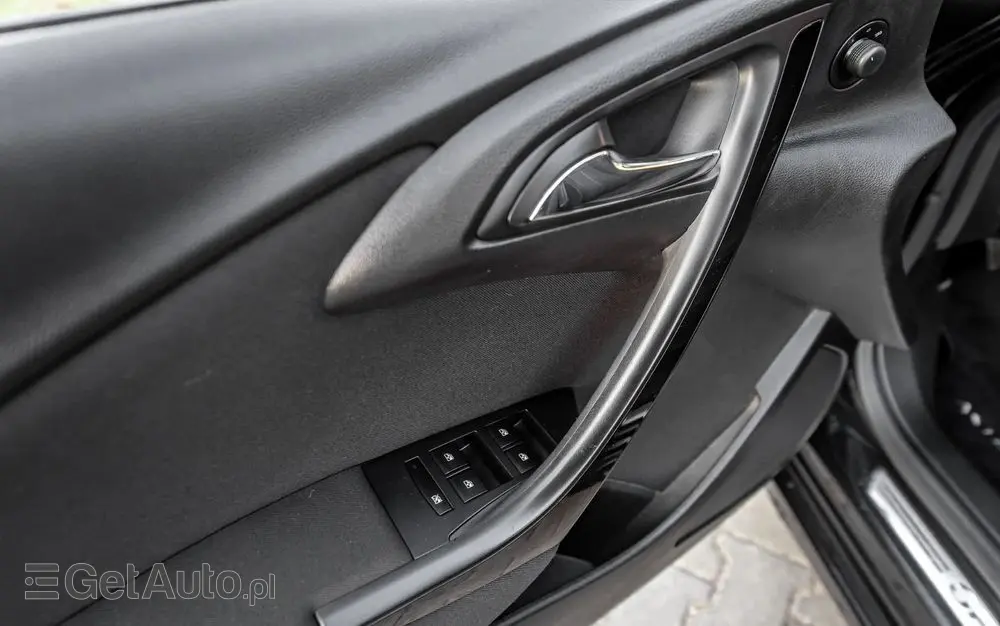 OPEL Astra 1.4 Turbo Edition Sport