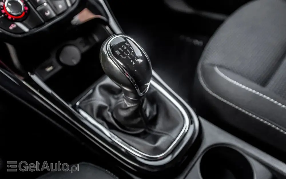 OPEL Astra 1.4 Turbo Edition Sport