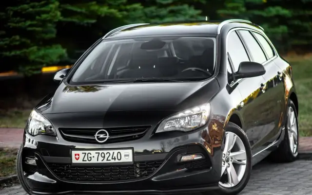 OPEL Astra 1.4 Turbo Edition Sport