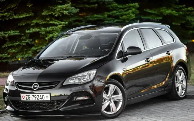 OPEL Astra 1.4 Turbo Edition Sport