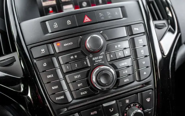 OPEL Astra 1.4 Turbo Edition Sport