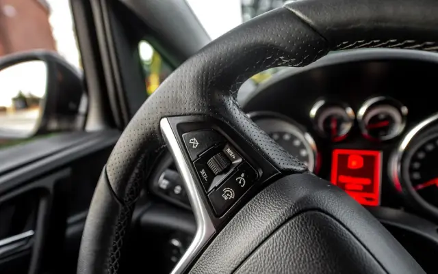 OPEL Astra 1.4 Turbo Edition Sport