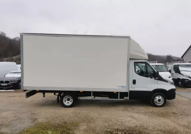 IVECO 3.0-150KM Daily 35C15 Kontener długi rama 35-150 kiper Klimatyzacja długi rozstaw 