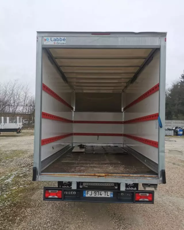 IVECO 3.0-150KM Daily 35C15 Kontener długi rama 35-150 kiper Klimatyzacja długi rozstaw 