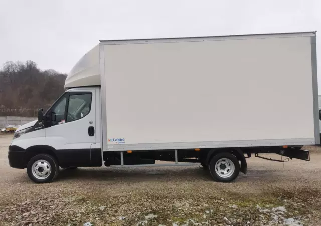 IVECO 3.0-150KM Daily 35C15 Kontener długi rama 35-150 kiper Klimatyzacja długi rozstaw 