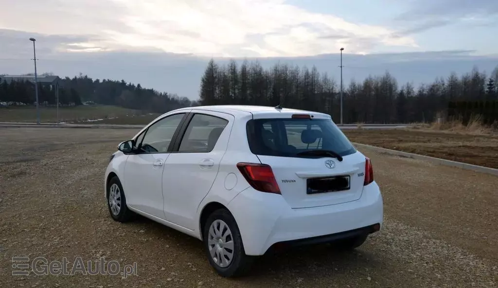 TOYOTA Yaris 