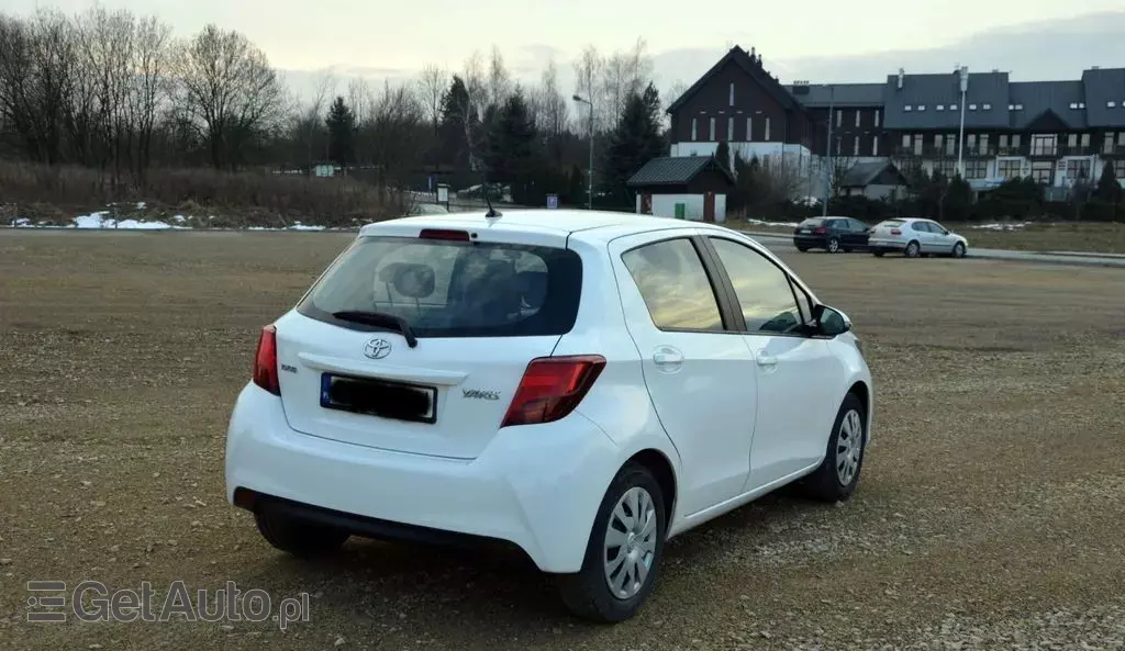TOYOTA Yaris 