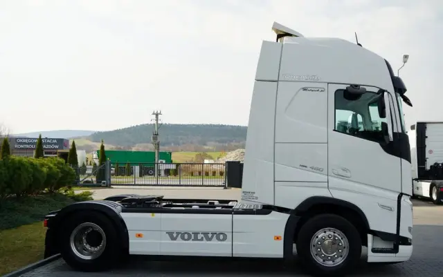 VOLVO FH 460 / I-SHIFT  / I-SAVE / TV / EURO 6 