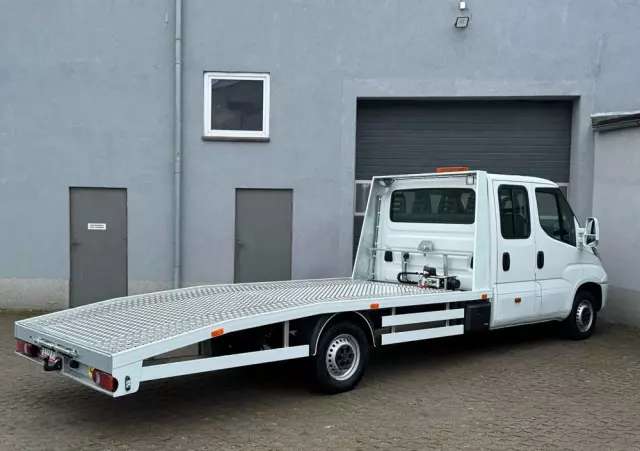 IVECO Daily 35S14D 