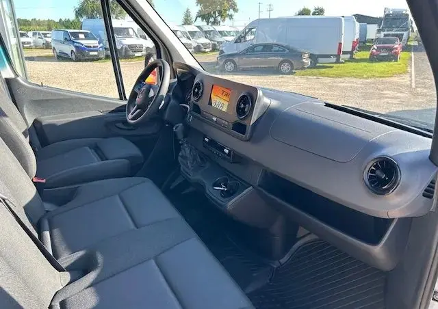 MERCEDES-BENZ Sprinter 319 Extra long 