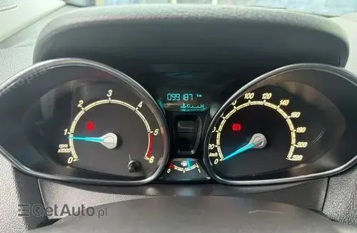 FORD Tourneo Courier 