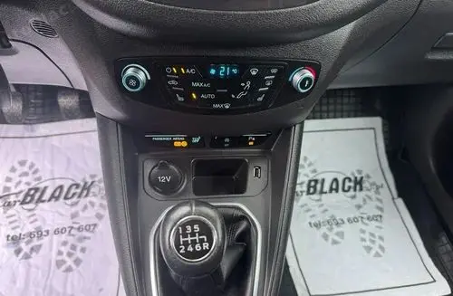 FORD Tourneo Courier 