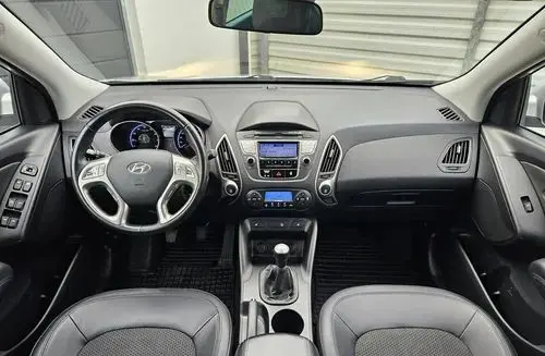 HYUNDAI Ix35 