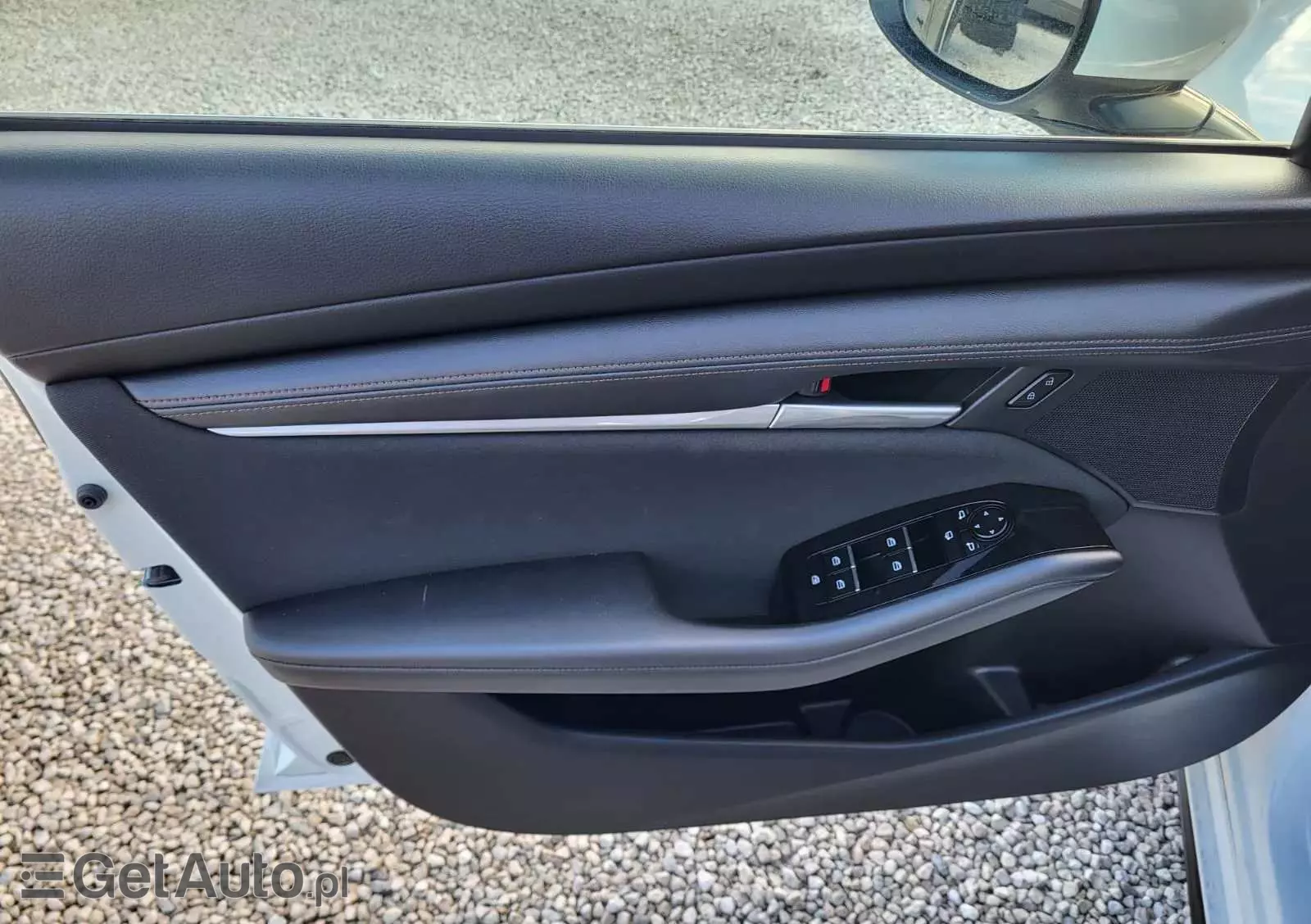 MAZDA 3 SKYACTIV-G 2.0 M-Hybrid