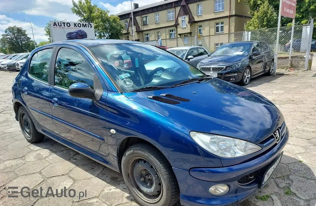 PEUGEOT 206 