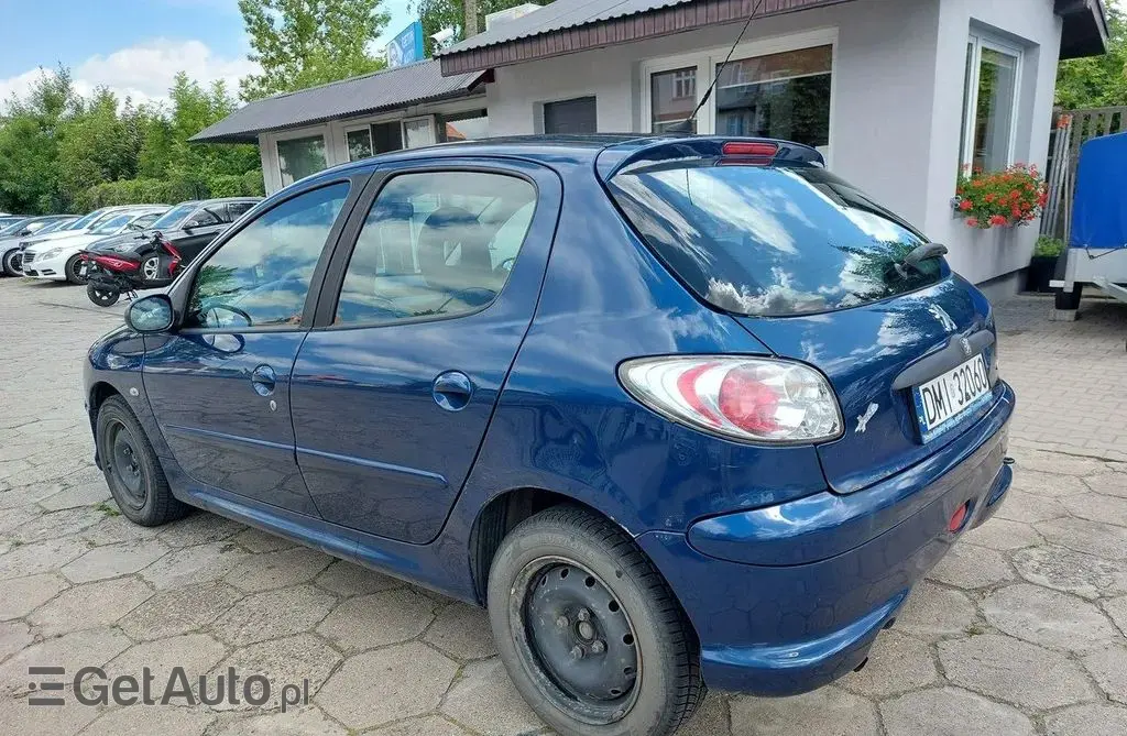 PEUGEOT 206 