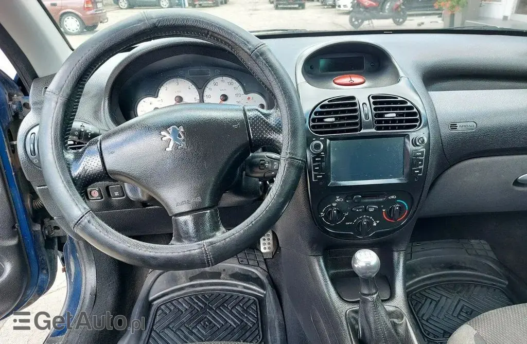PEUGEOT 206 