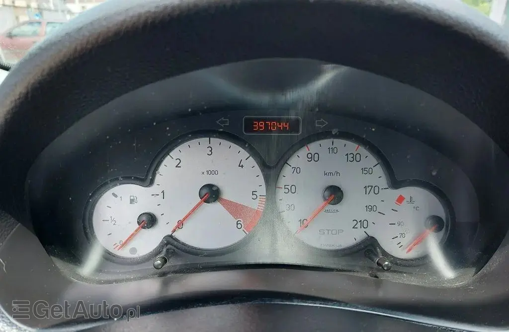 PEUGEOT 206 