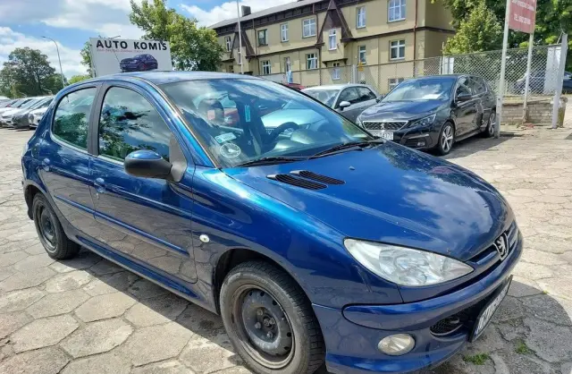 PEUGEOT 206 