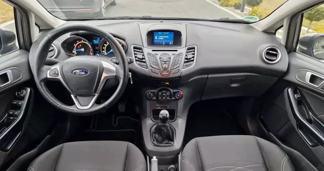 FORD Fiesta 1.0 EcoBoost Titanium