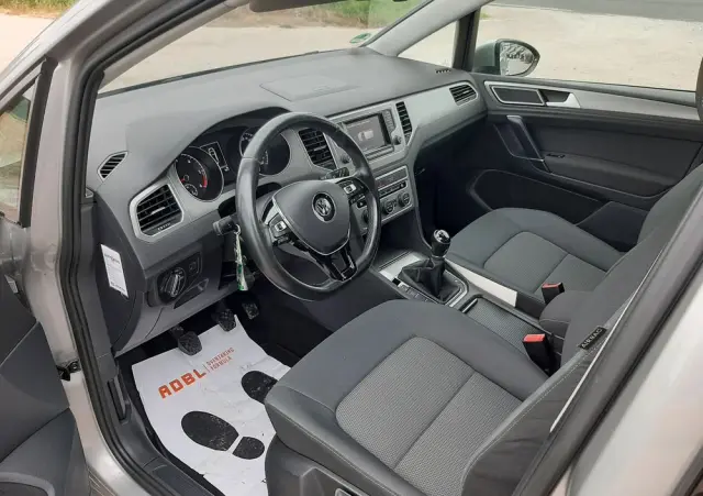 VOLKSWAGEN Golf Sportsvan 1.6 TDI BlueMotion Technology Comfortline