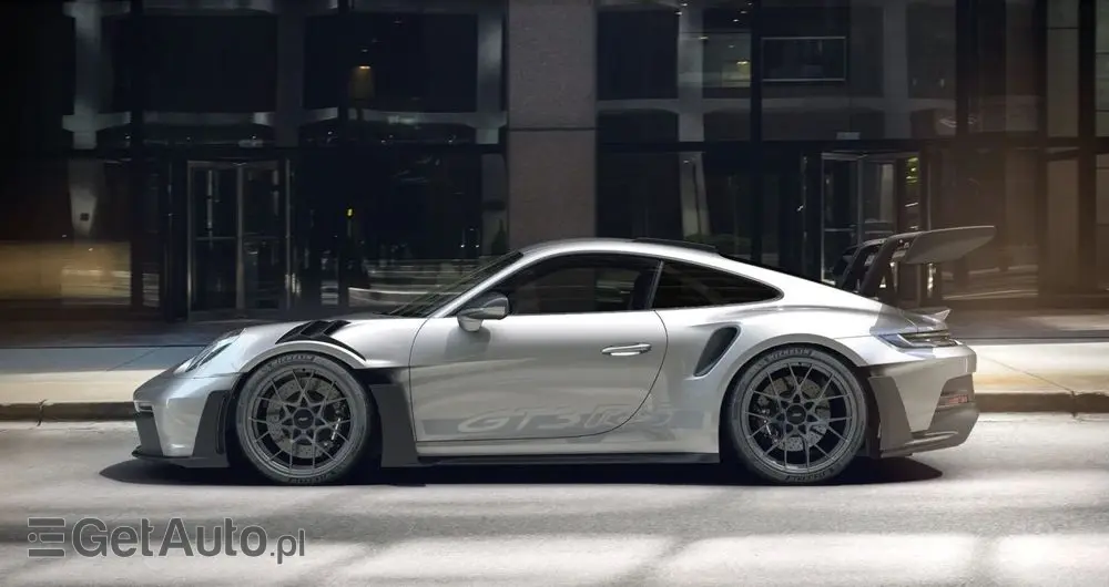 PORSCHE 911 GT3 RS