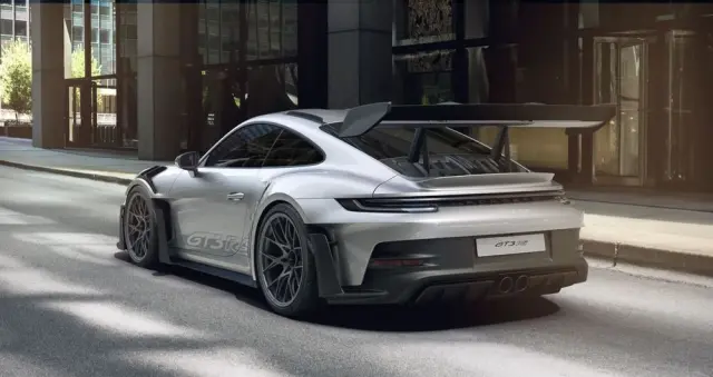 PORSCHE 911 GT3 RS