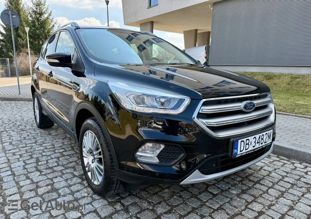FORD Kuga 1.5 EcoBoost 2x4 Titanium