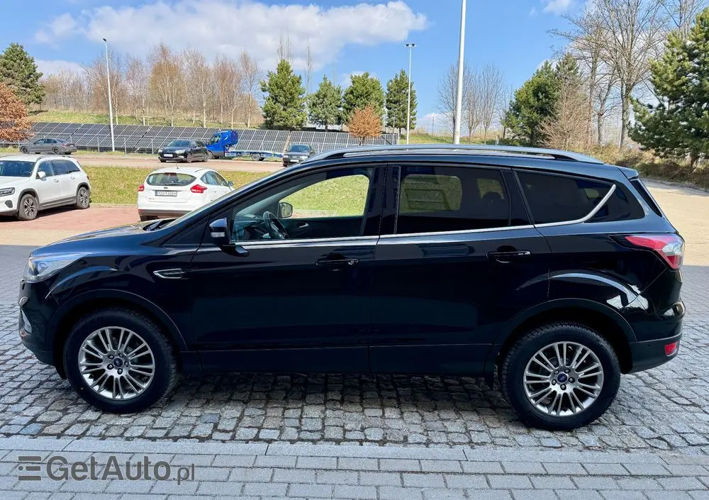 FORD Kuga 1.5 EcoBoost 2x4 Titanium