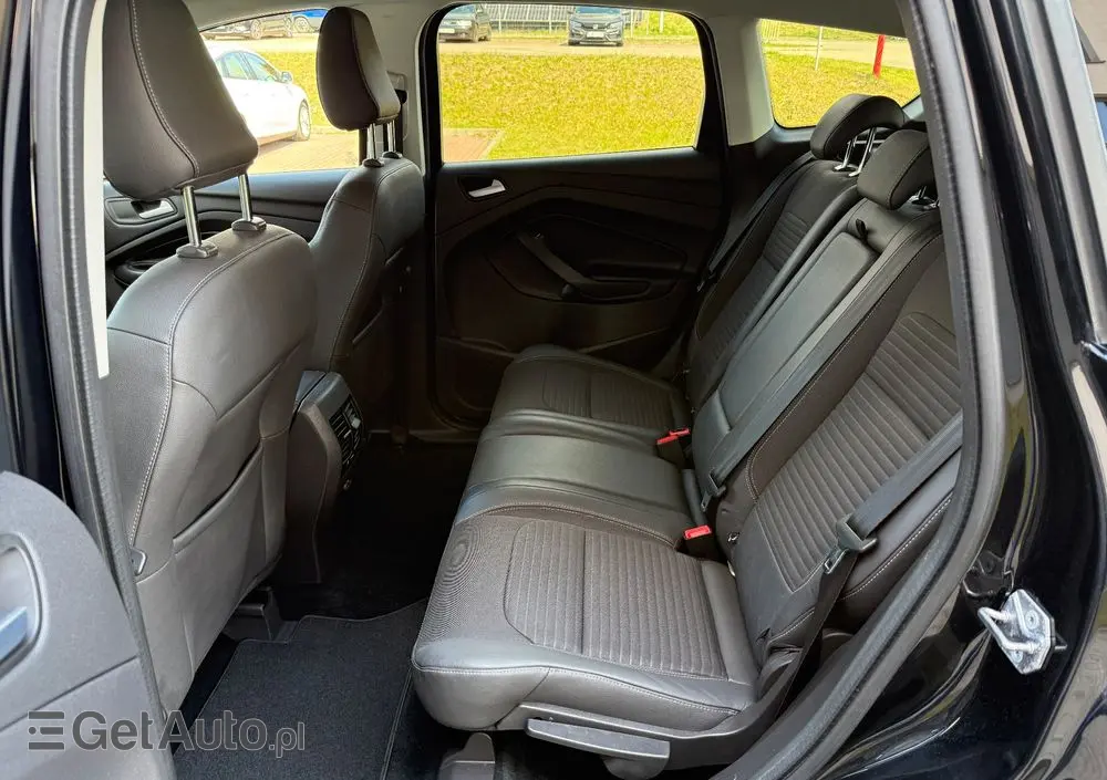 FORD Kuga 1.5 EcoBoost 2x4 Titanium