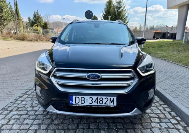 FORD Kuga 1.5 EcoBoost 2x4 Titanium