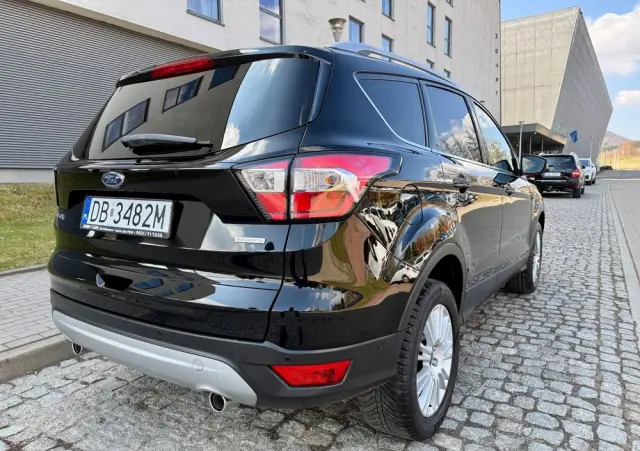 FORD Kuga 1.5 EcoBoost 2x4 Titanium