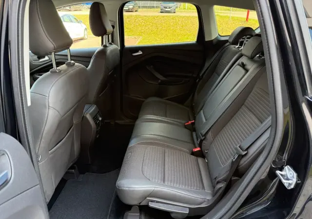 FORD Kuga 1.5 EcoBoost 2x4 Titanium