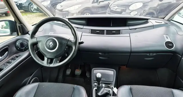 RENAULT Grand Espace 2.0 Navitech