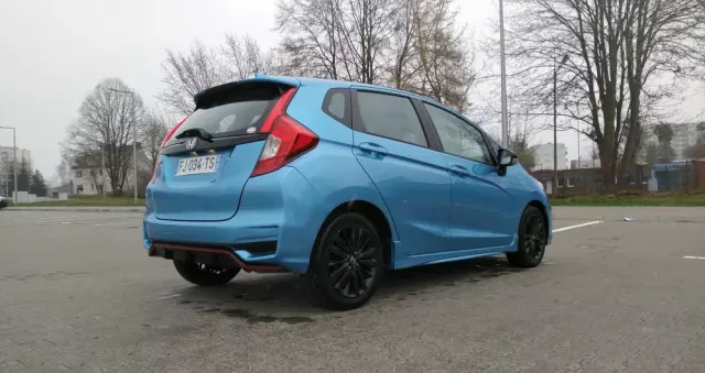 HONDA Jazz 1.5 i-VTEC Dynamic (ADAS) CVT