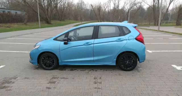 HONDA Jazz 1.5 i-VTEC Dynamic (ADAS) CVT