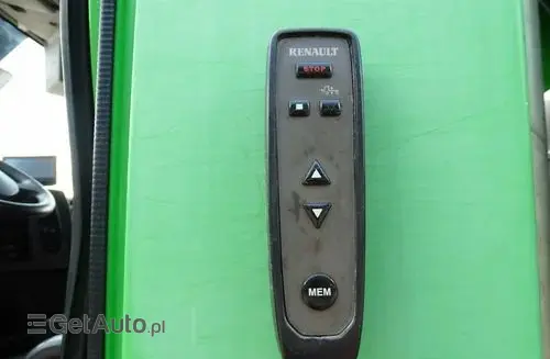 RENAULT Premium Distribution 