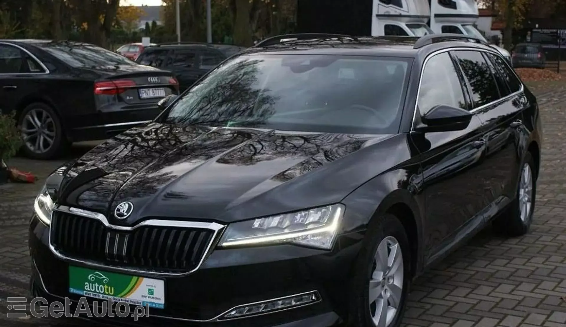 SKODA Superb 