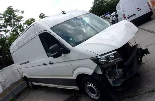 VOLKSWAGEN Crafter 