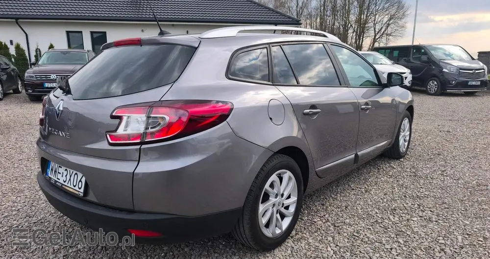 RENAULT Megane 1.6 16V 110 Dynamique