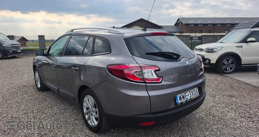 RENAULT Megane 1.6 16V 110 Dynamique