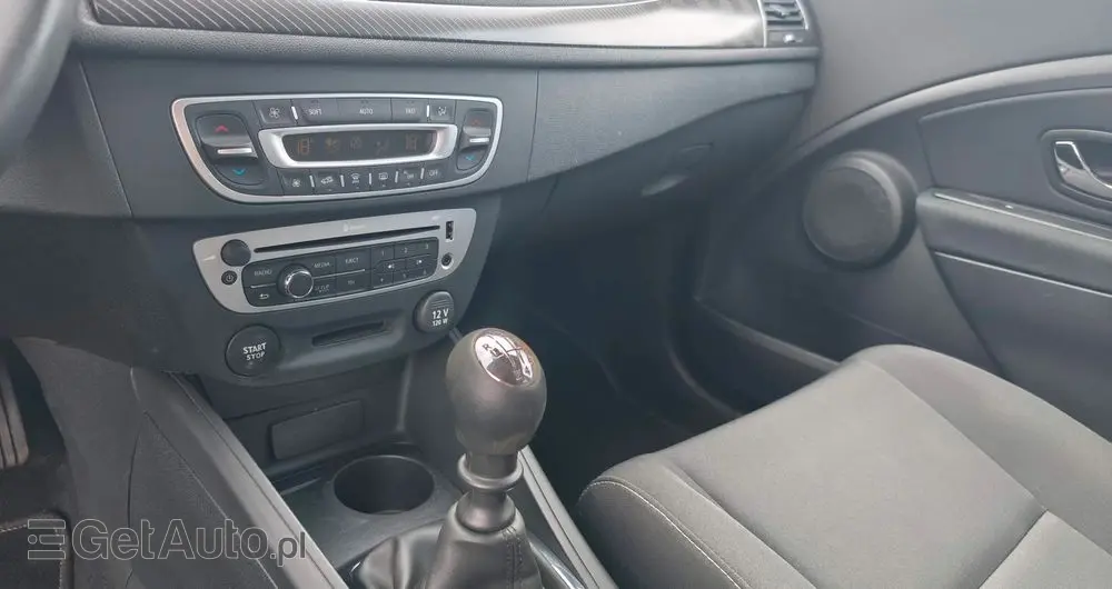 RENAULT Megane 1.6 16V 110 Dynamique