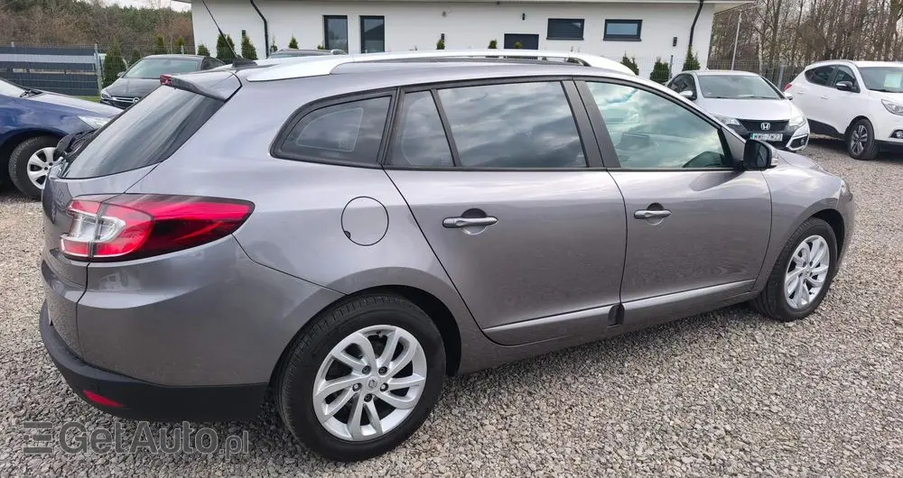 RENAULT Megane 1.6 16V 110 Dynamique