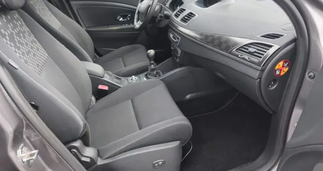 RENAULT Megane 1.6 16V 110 Dynamique