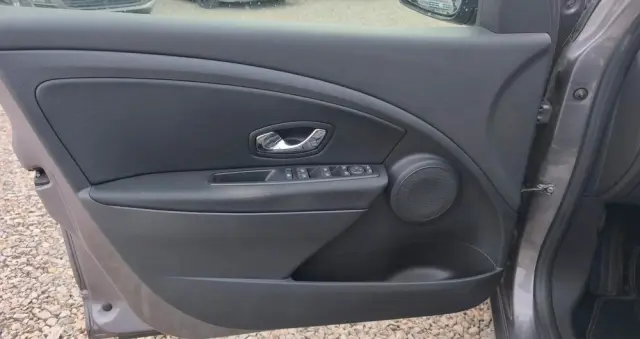 RENAULT Megane 1.6 16V 110 Dynamique