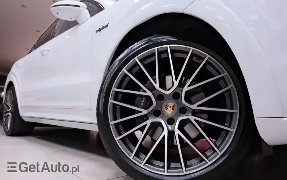 PORSCHE Cayenne Coupe E-Hybrid Platinum Edition