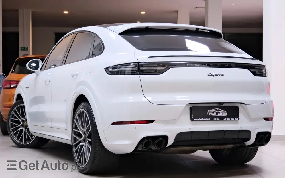 PORSCHE Cayenne Coupe E-Hybrid Platinum Edition