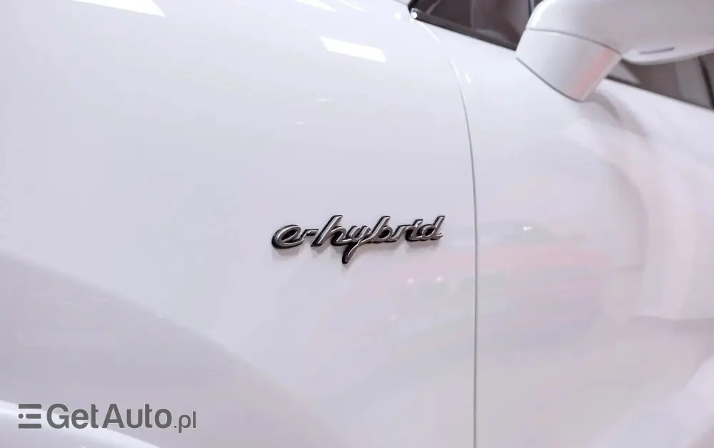 PORSCHE Cayenne Coupe E-Hybrid Platinum Edition